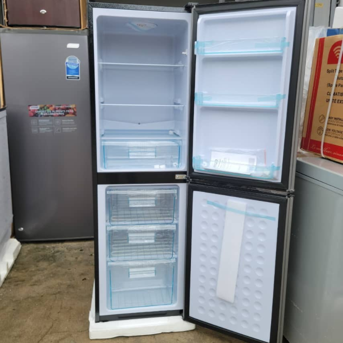 Réfrigérateur combiné Nasco – 2 battants 156 L